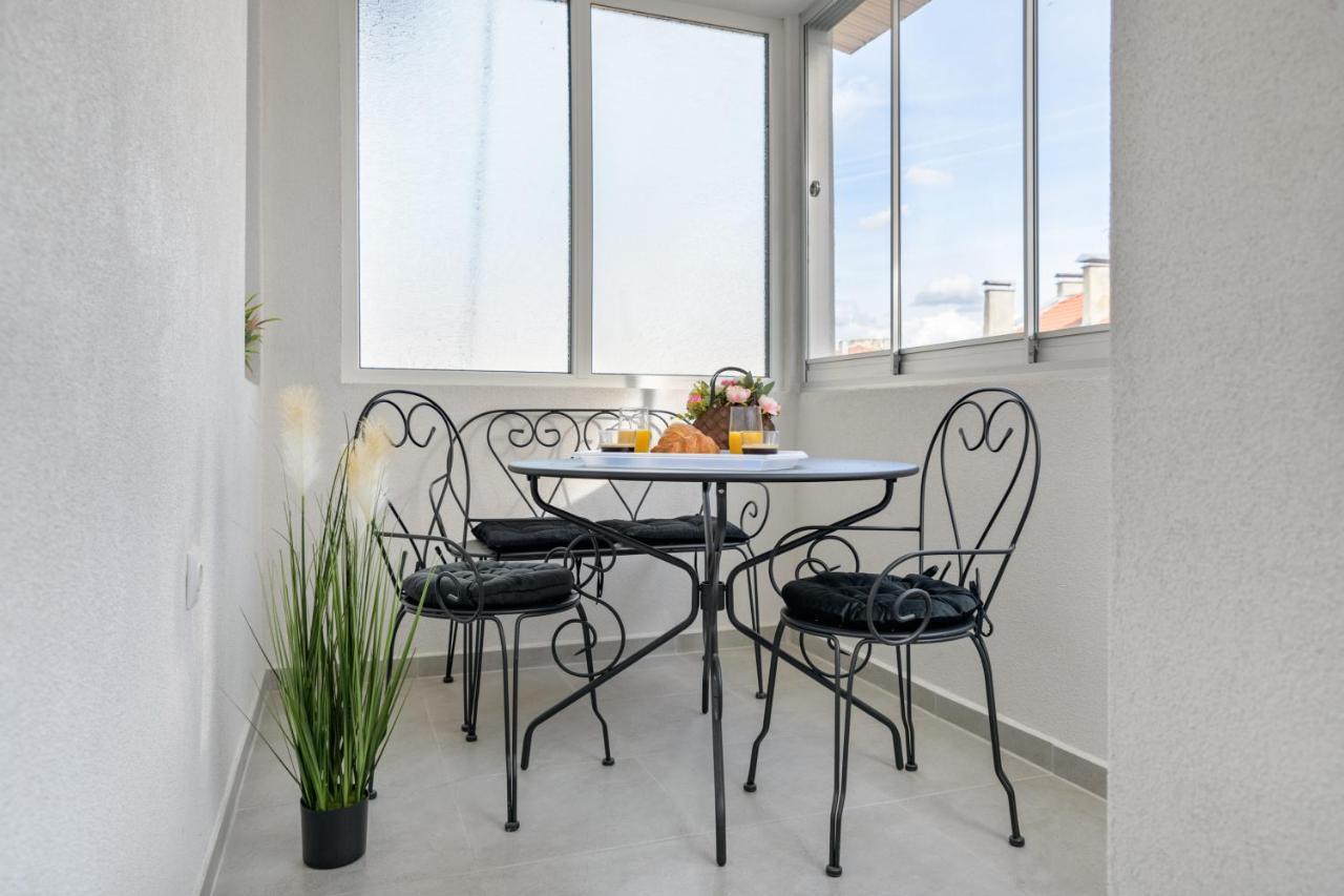 Лукс На Море Luxury Apartment In Downtown With Garage Varna Esterno foto