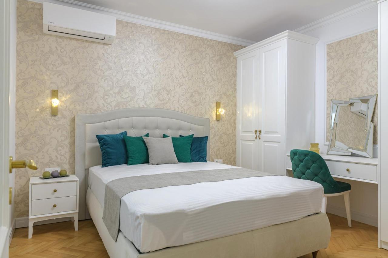 Лукс На Море Luxury Apartment In Downtown With Garage Varna Esterno foto