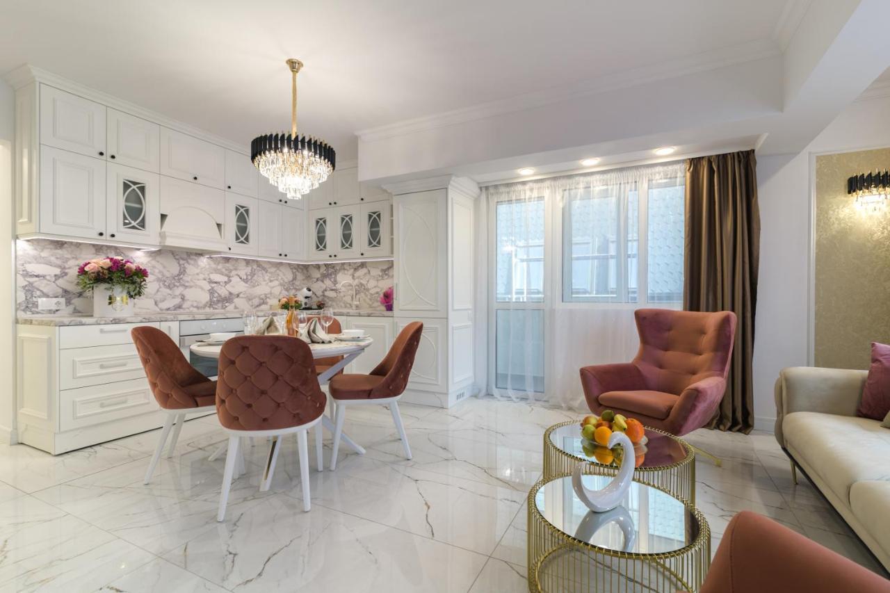Лукс На Море Luxury Apartment In Downtown With Garage Varna Esterno foto