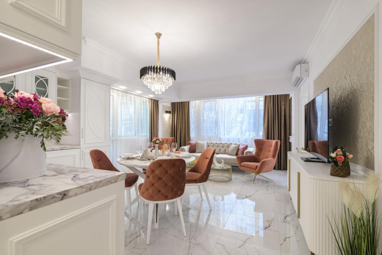 Лукс На Море Luxury Apartment In Downtown With Garage Varna Esterno foto